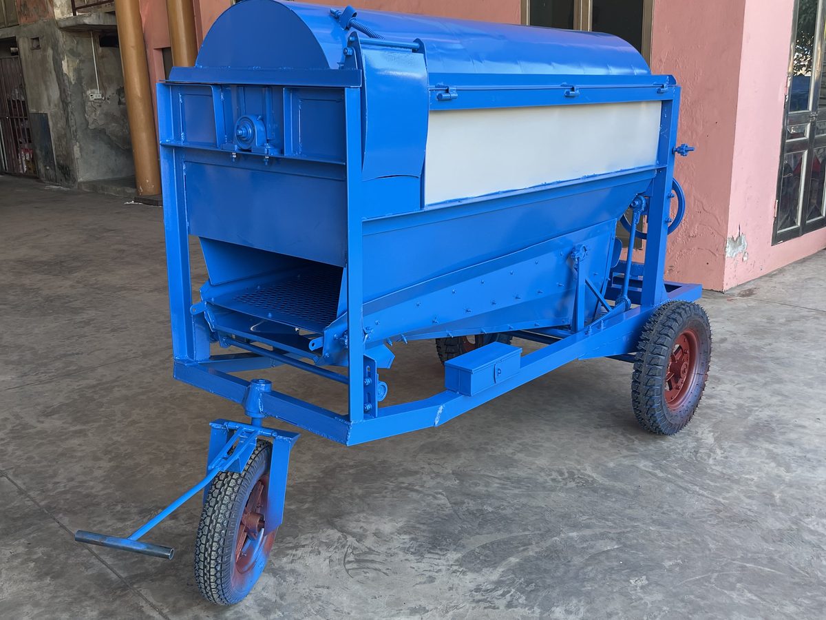 Thanh Hai multi-crop thresher AT-1800